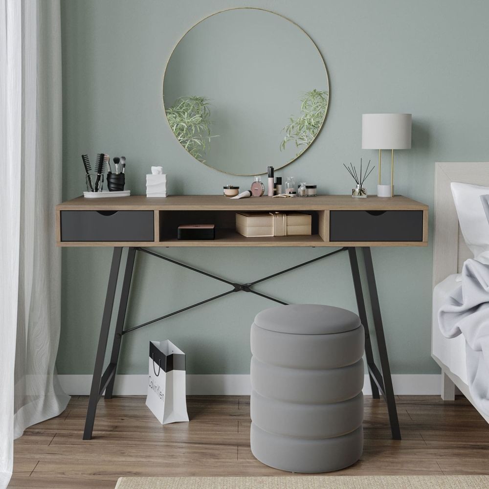 Dressing Table 3D Close-up Rendering